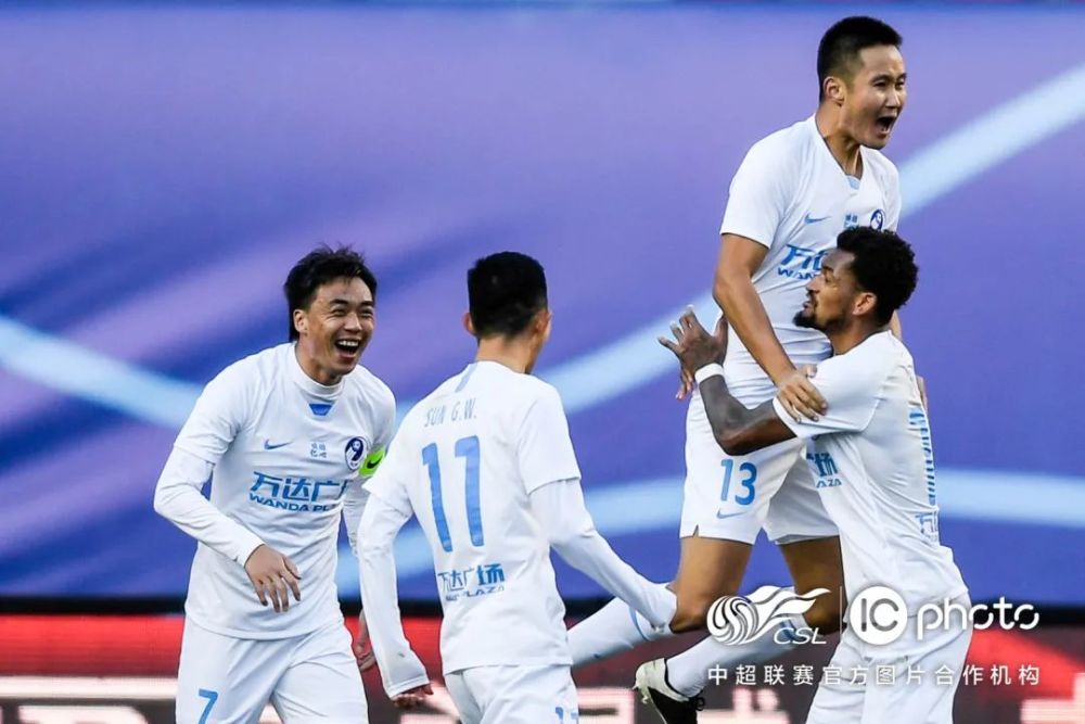 洛杉矶湖人vs多伦多猛龙-AYX SPORTS