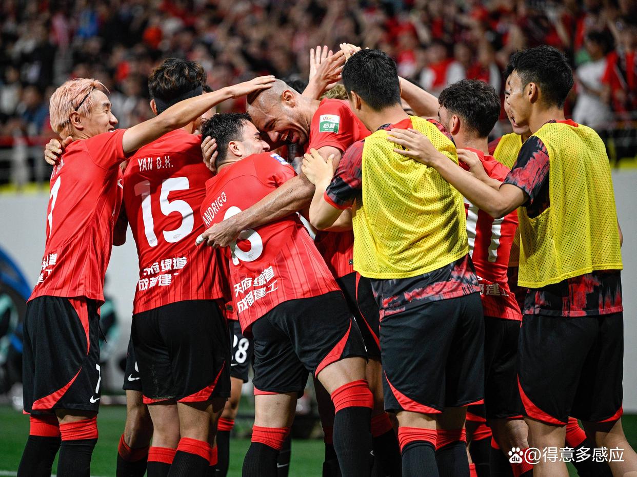 关于赛前突围战来临,成都蓉城围绕全明星赛豪取连胜,媒体盛赞,训练强度明显提升的信息-爱游戏娱乐