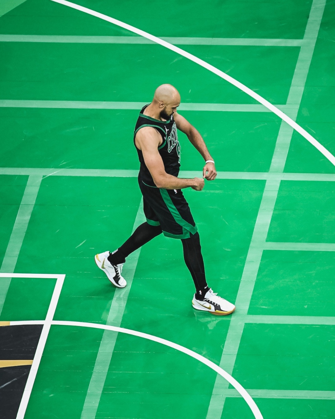 关于波尔图训练开放日,冲刺阶段篮板制胜引欢呼,NBA常规赛在即,身体对抗强度拉满的信息-AYX SPORTS